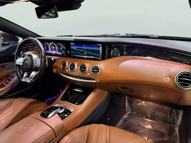 Mercedes-Benz S-Class photo 40