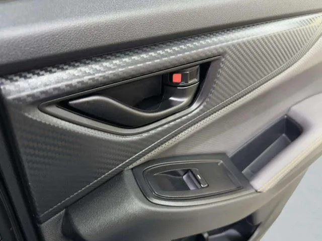 Subaru Crosstrek photo 18