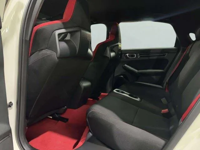 Honda Civic photo 37