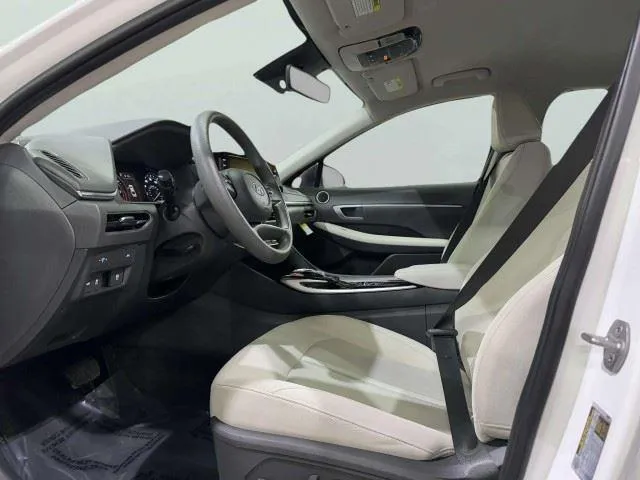 Hyundai Sonata photo 15