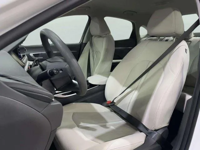 Hyundai Sonata photo 22