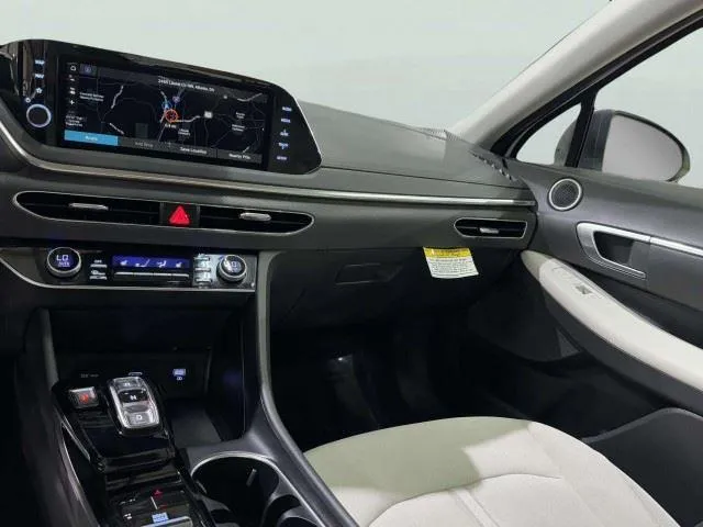 Hyundai Sonata photo 33
