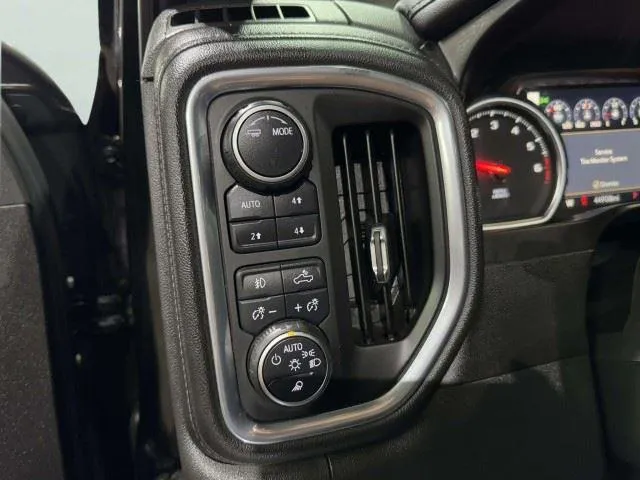 Chevrolet Silverado photo 29