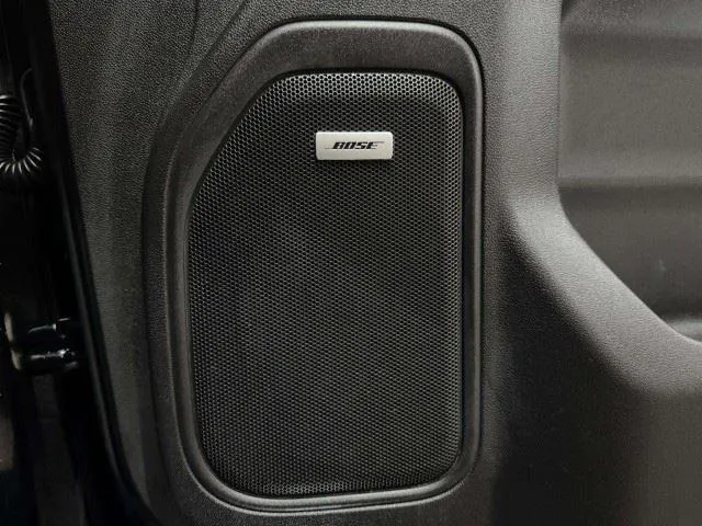 Chevrolet Silverado photo 51