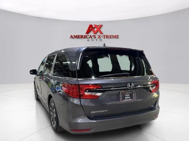 Honda Odyssey photo 6