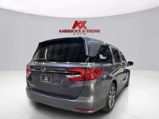 Honda Odyssey photo 8