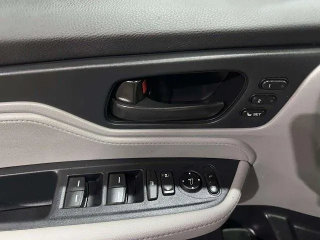Honda Odyssey photo 25