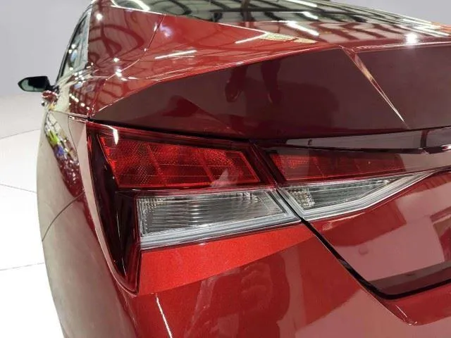 Hyundai Elantra photo 13