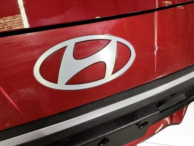 Hyundai Elantra photo 17