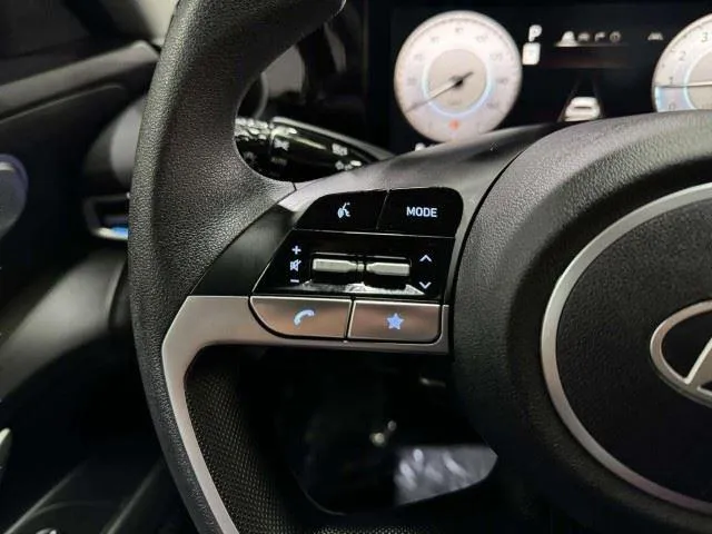 Hyundai Elantra photo 27