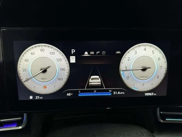 Hyundai Elantra photo 30