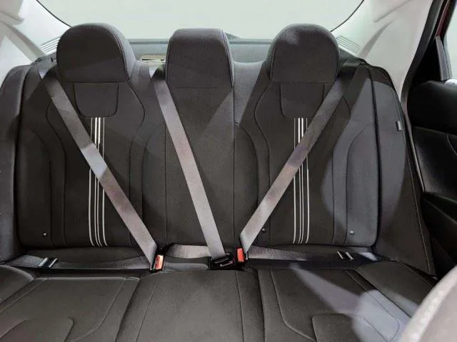 Hyundai Elantra photo 42