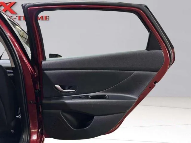 Hyundai Elantra photo 45