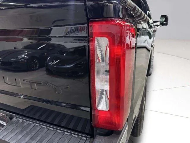 Ford F-250 photo 14