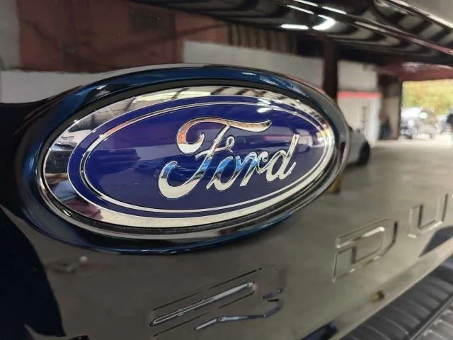 Ford F-250 photo 21