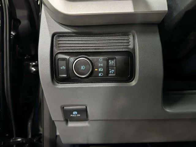 Ford F-250 photo 32