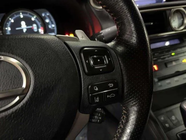 Lexus RC photo 31
