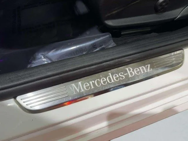 Mercedes-Benz C-Class photo 24