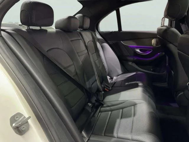 Mercedes-Benz C-Class photo 51