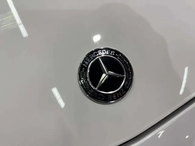 Mercedes-Benz C-Class photo 17