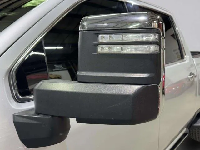 GMC Sierra photo 13