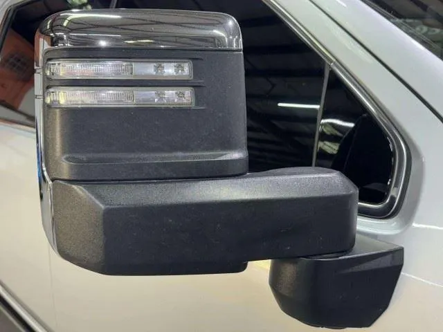 GMC Sierra photo 16