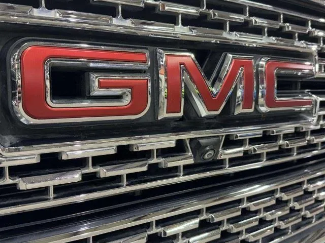 GMC Sierra photo 18