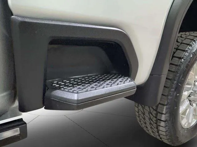 GMC Sierra photo 24