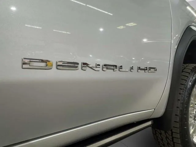 GMC Sierra photo 32