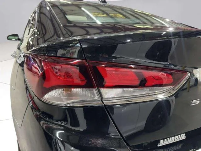 Hyundai Sonata photo 13
