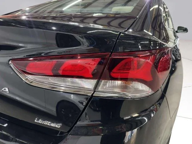 Hyundai Sonata photo 14