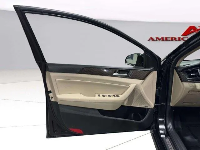 Hyundai Sonata photo 22