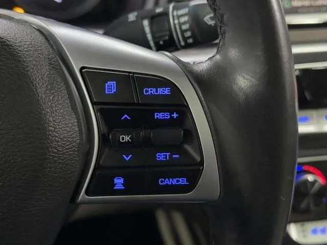 Hyundai Sonata photo 30