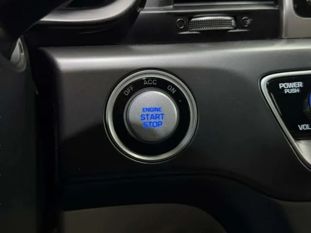 Hyundai Sonata photo 36
