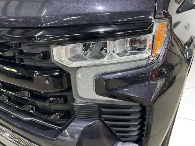 Chevrolet Silverado photo 11