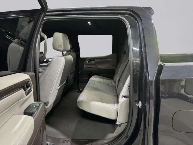 Chevrolet Silverado photo 30
