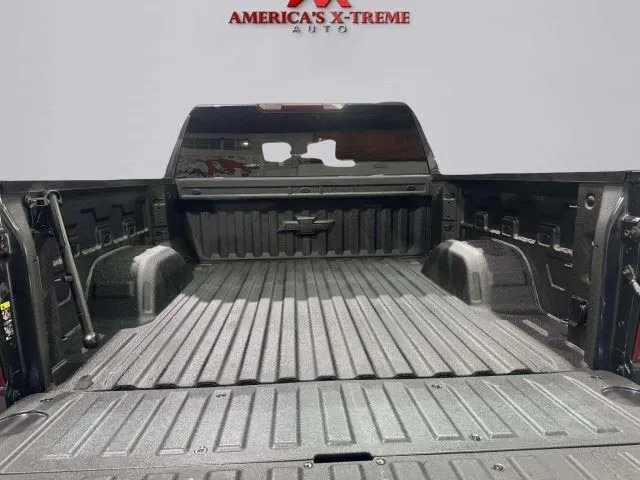 Chevrolet Silverado photo 35