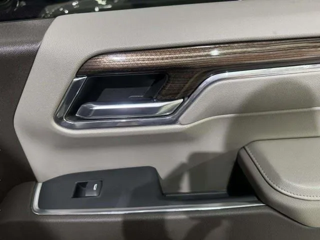 Chevrolet Silverado photo 37