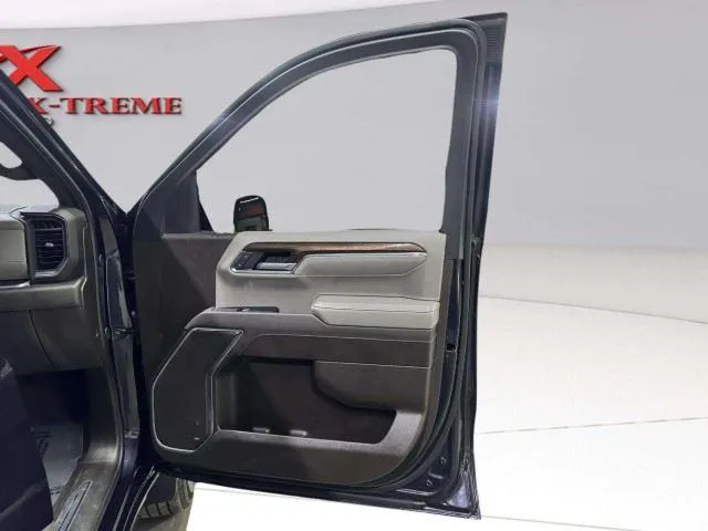 Chevrolet Silverado photo 42
