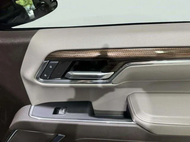 Chevrolet Silverado photo 43