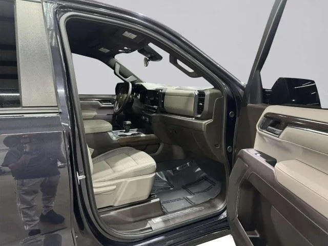 Chevrolet Silverado photo 44