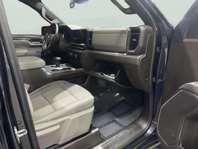 Chevrolet Silverado photo 45