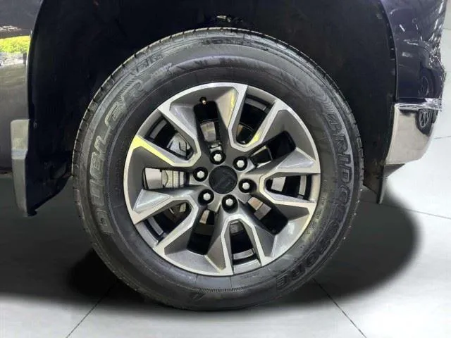 Chevrolet Silverado photo 53