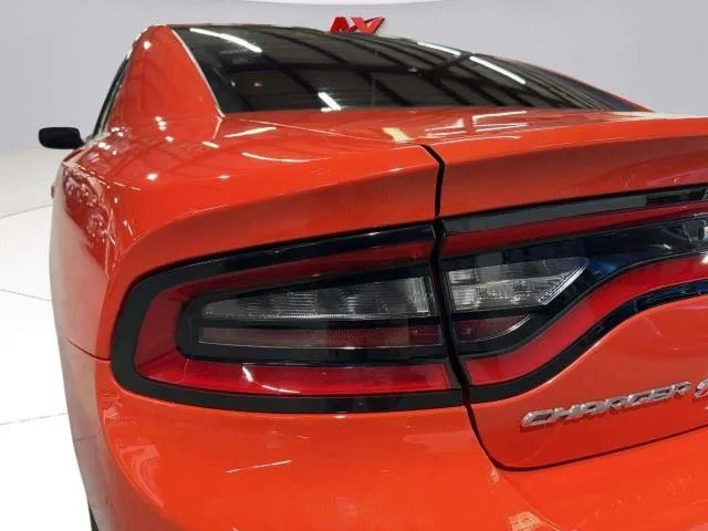 Dodge Charger photo 13