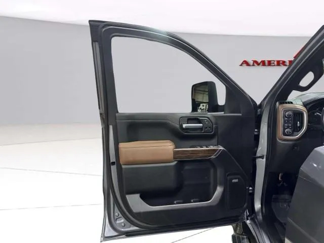 Chevrolet Silverado photo 15
