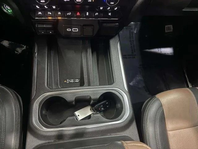 Chevrolet Silverado photo 24