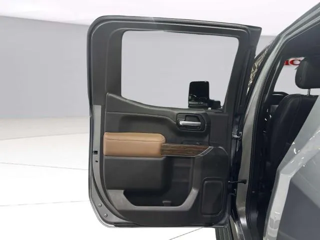 Chevrolet Silverado photo 27