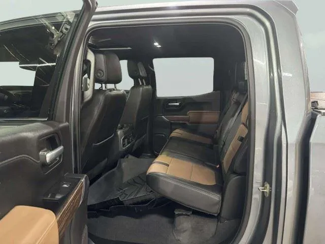 Chevrolet Silverado photo 29