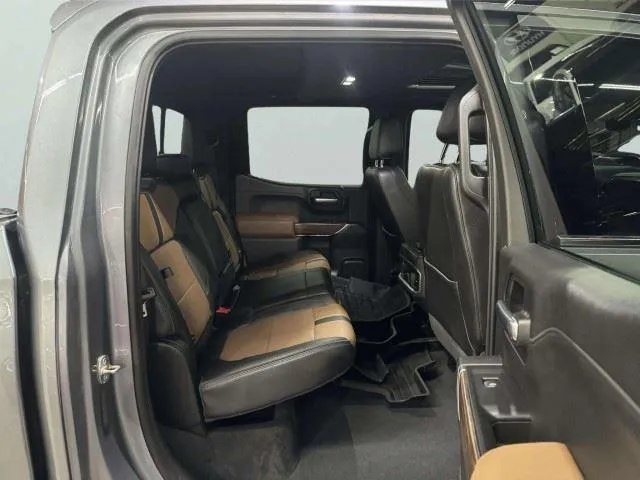 Chevrolet Silverado photo 36