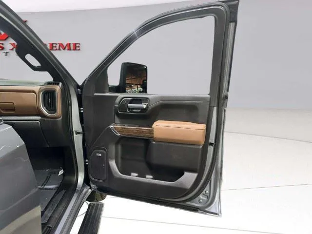 Chevrolet Silverado photo 39